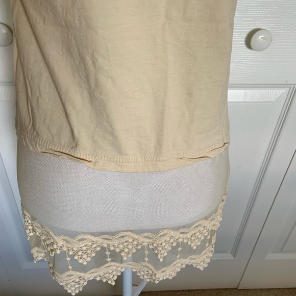 Tan Top Extender with Lace Trim - Picture 5 of 7